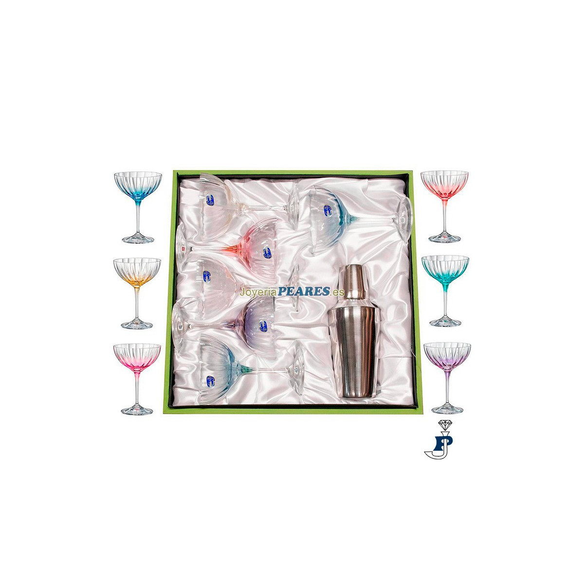 Copas de cóctel con coctelera. - 92.016000052